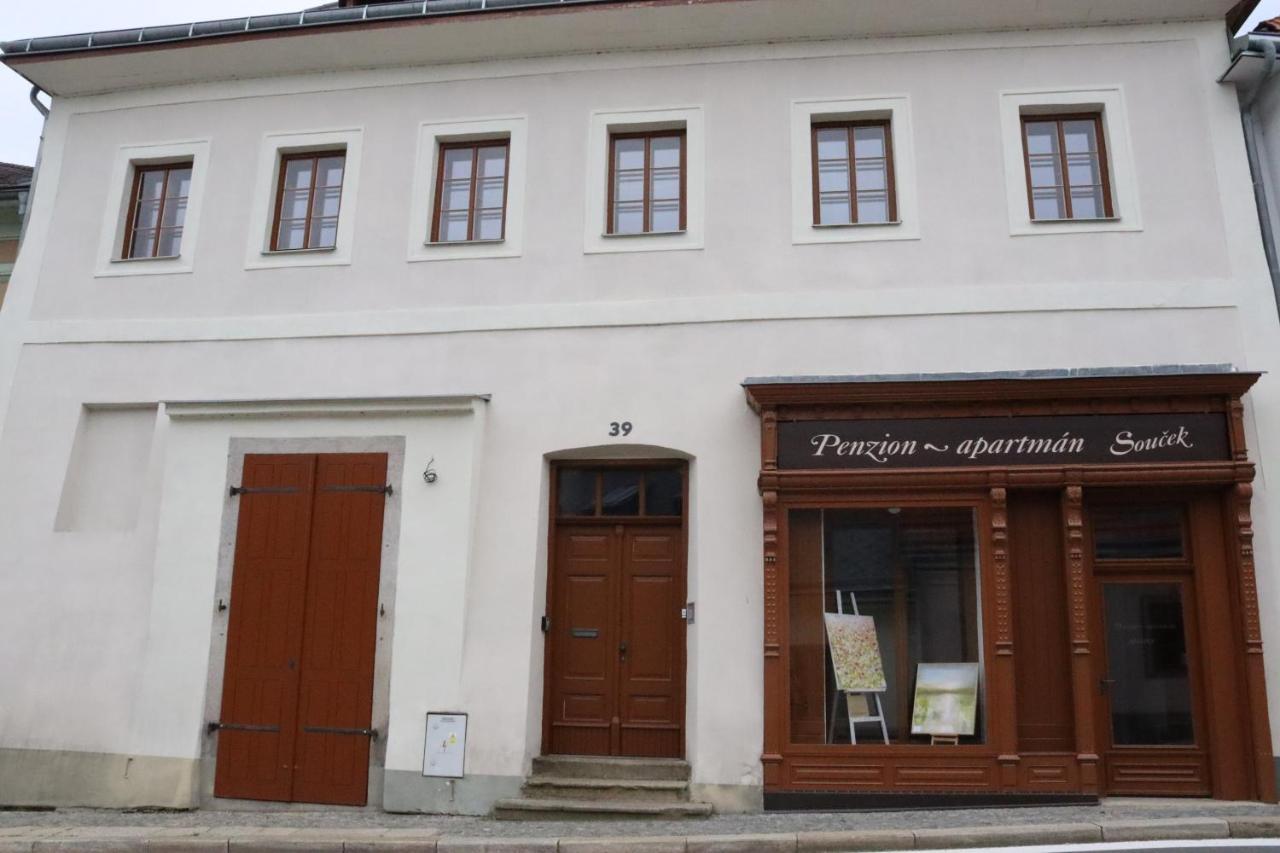 Penzion-Apartman Soucek Jindřichŭv Hradec Exteriör bild