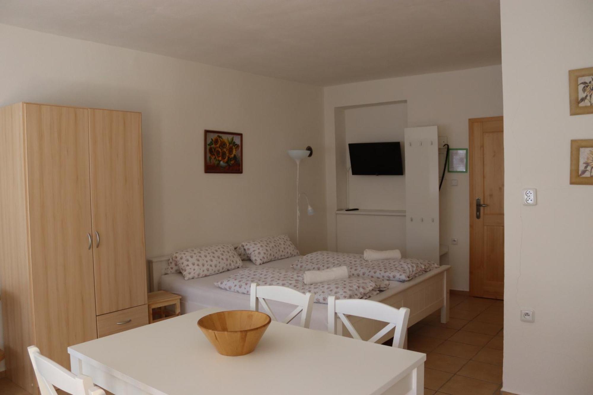 Penzion-Apartman Soucek Jindřichŭv Hradec Exteriör bild